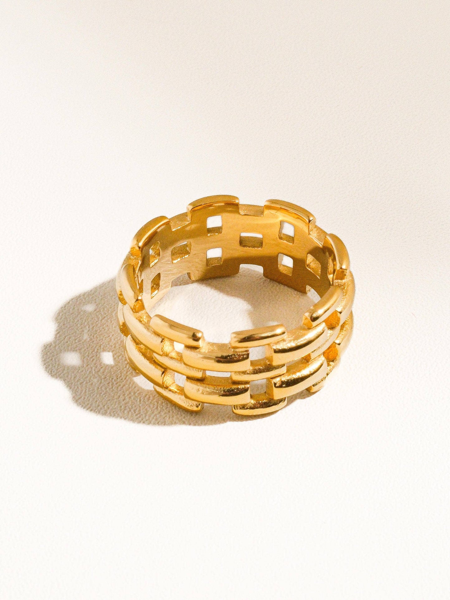 Roxie 18K Gold Non-Tarnish Braided Chain Ring: Yellow Gold