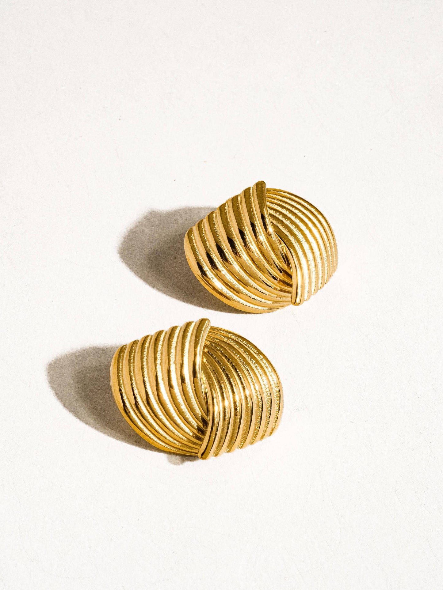 Athens 18K Non-Tarnish Wavy Studs: Yellow Gold